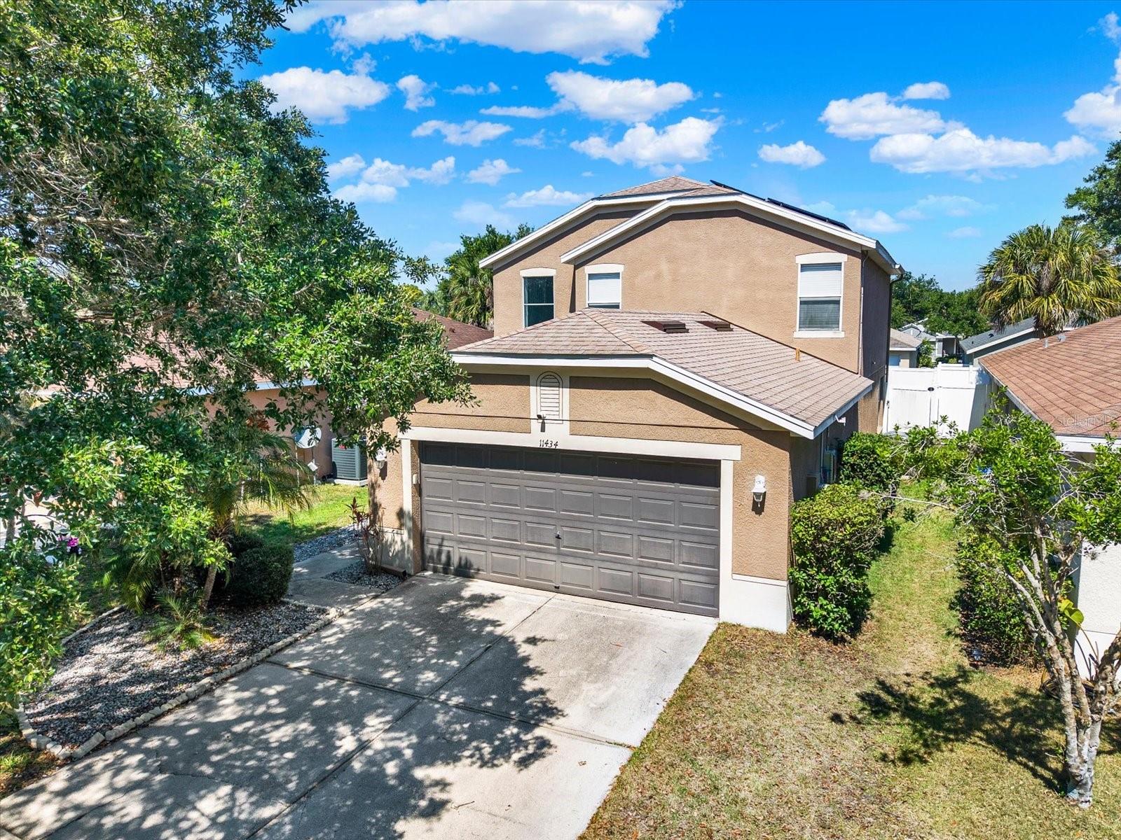 11434 Crestlake Village Dr, Riverview