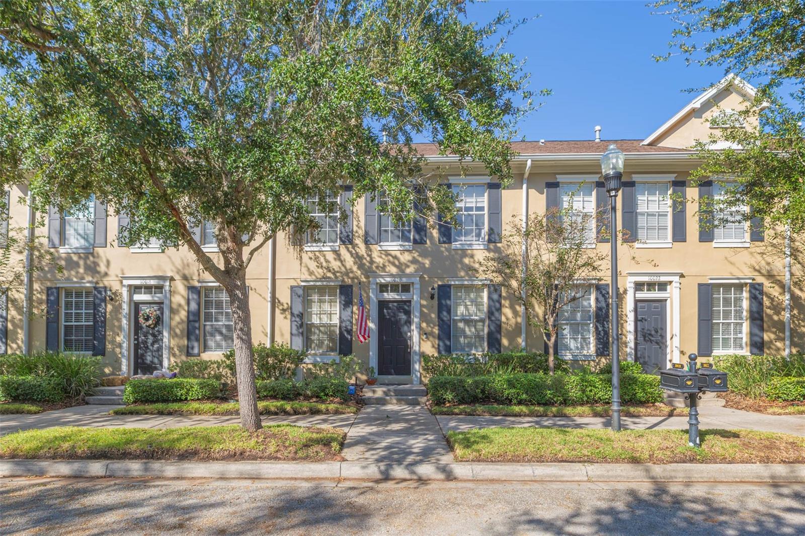 10020 Tate Ln, Tampa