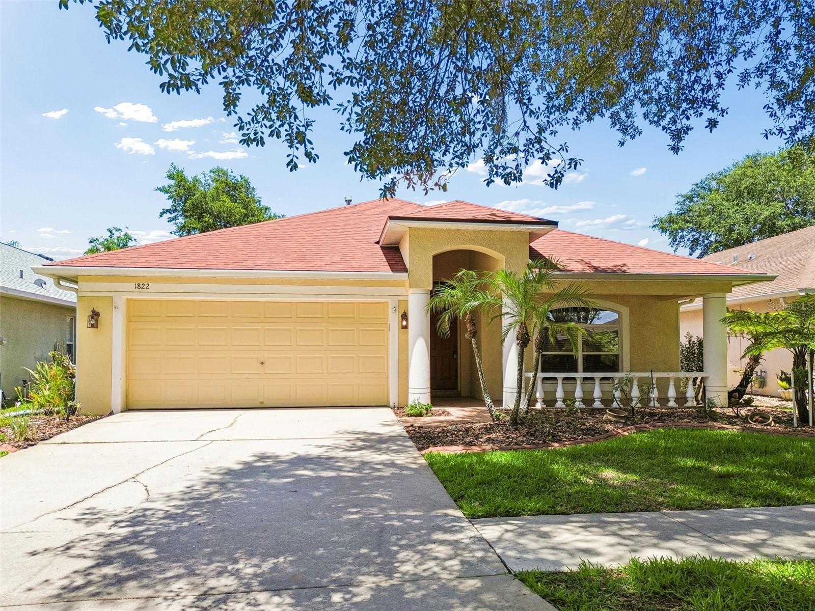 1822 Greystone Heights Dr, Valrico