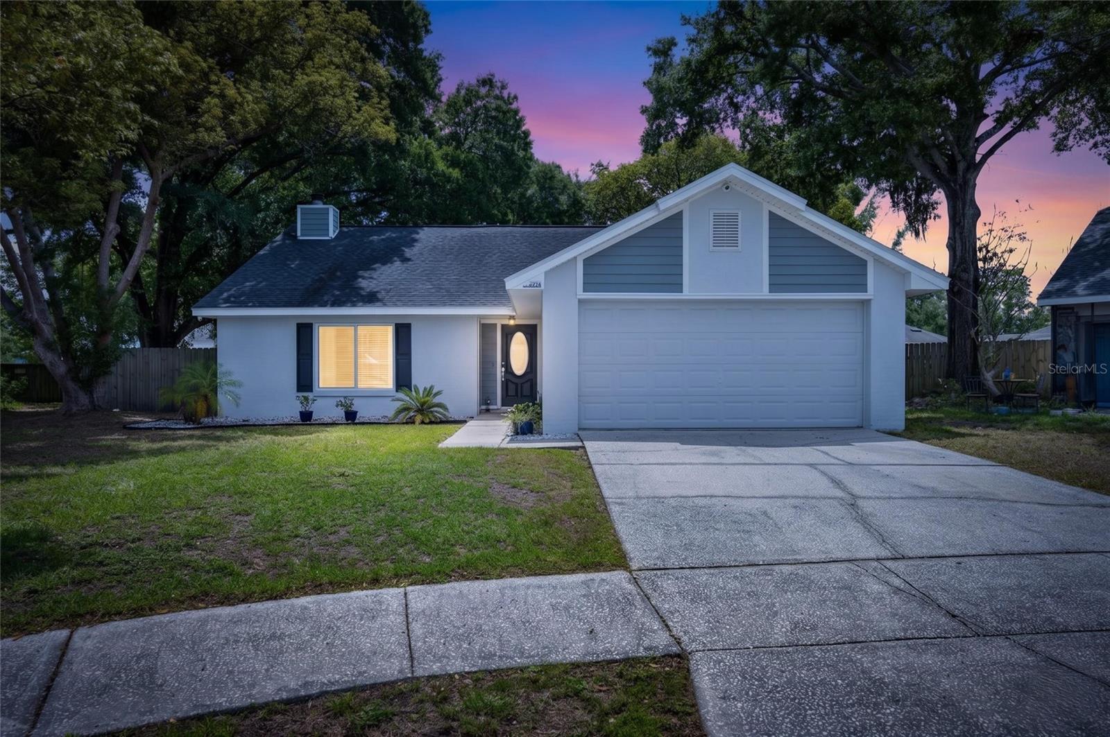 2078 Shadow Pine Dr, Brandon