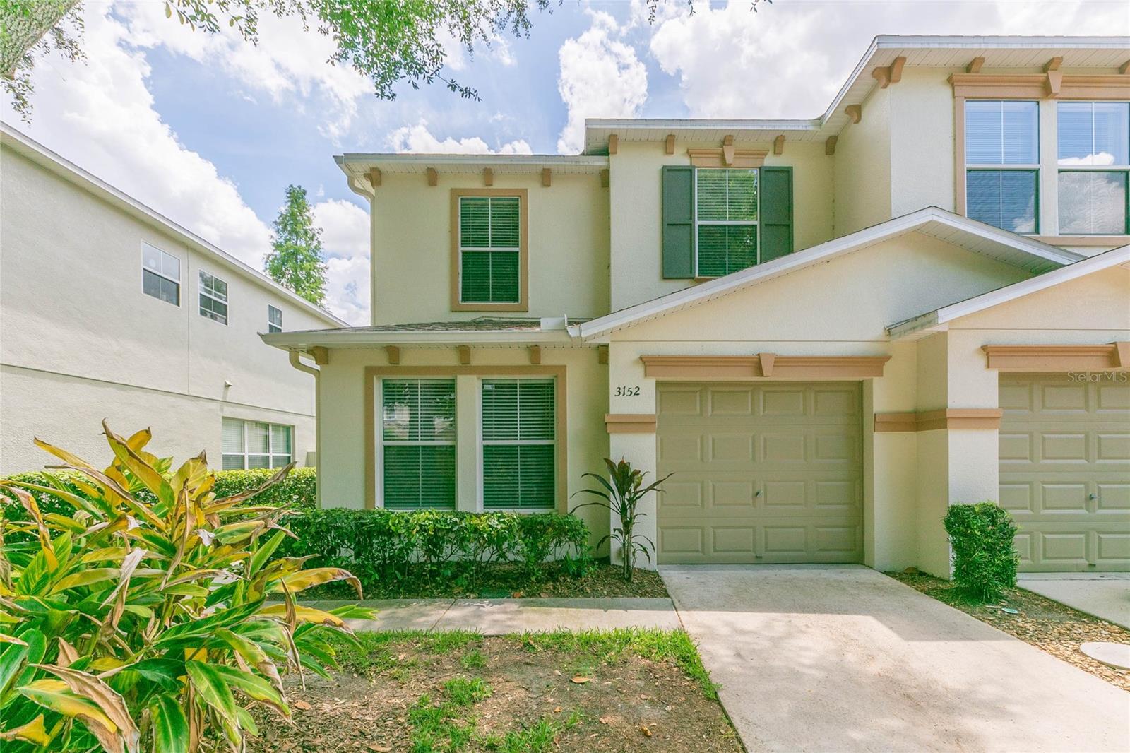 3152 Royal Tuscan Ln, Valrico