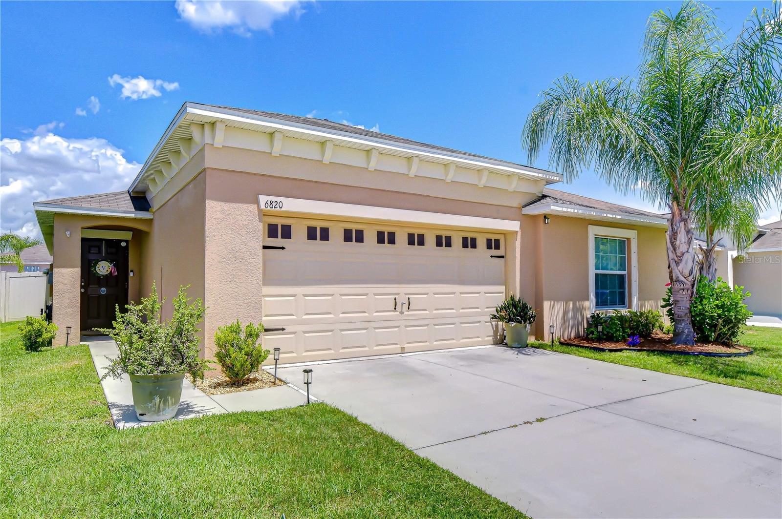 6820 Hazelnut Spice Dr, Ruskin