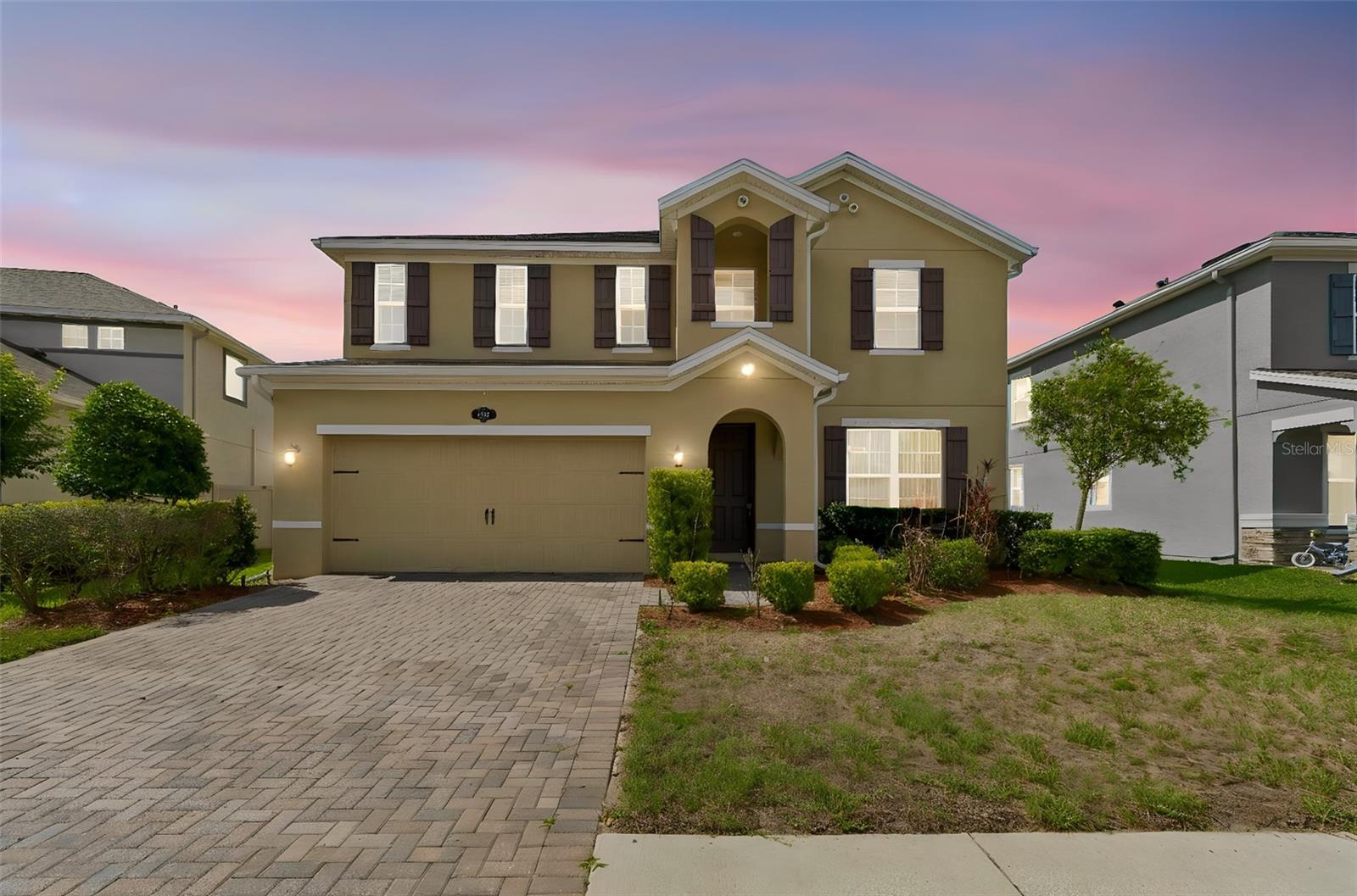 1192 Multiflora Loop, Lutz