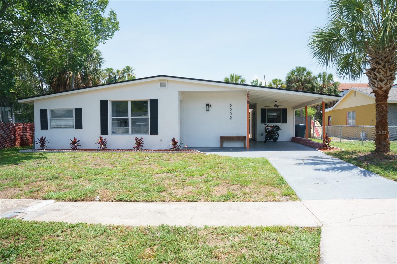 6552 S West Shore Cir, Tampa