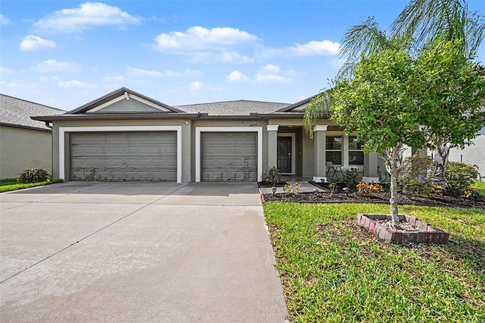 10829 Crushed Grape Dr, Riverview