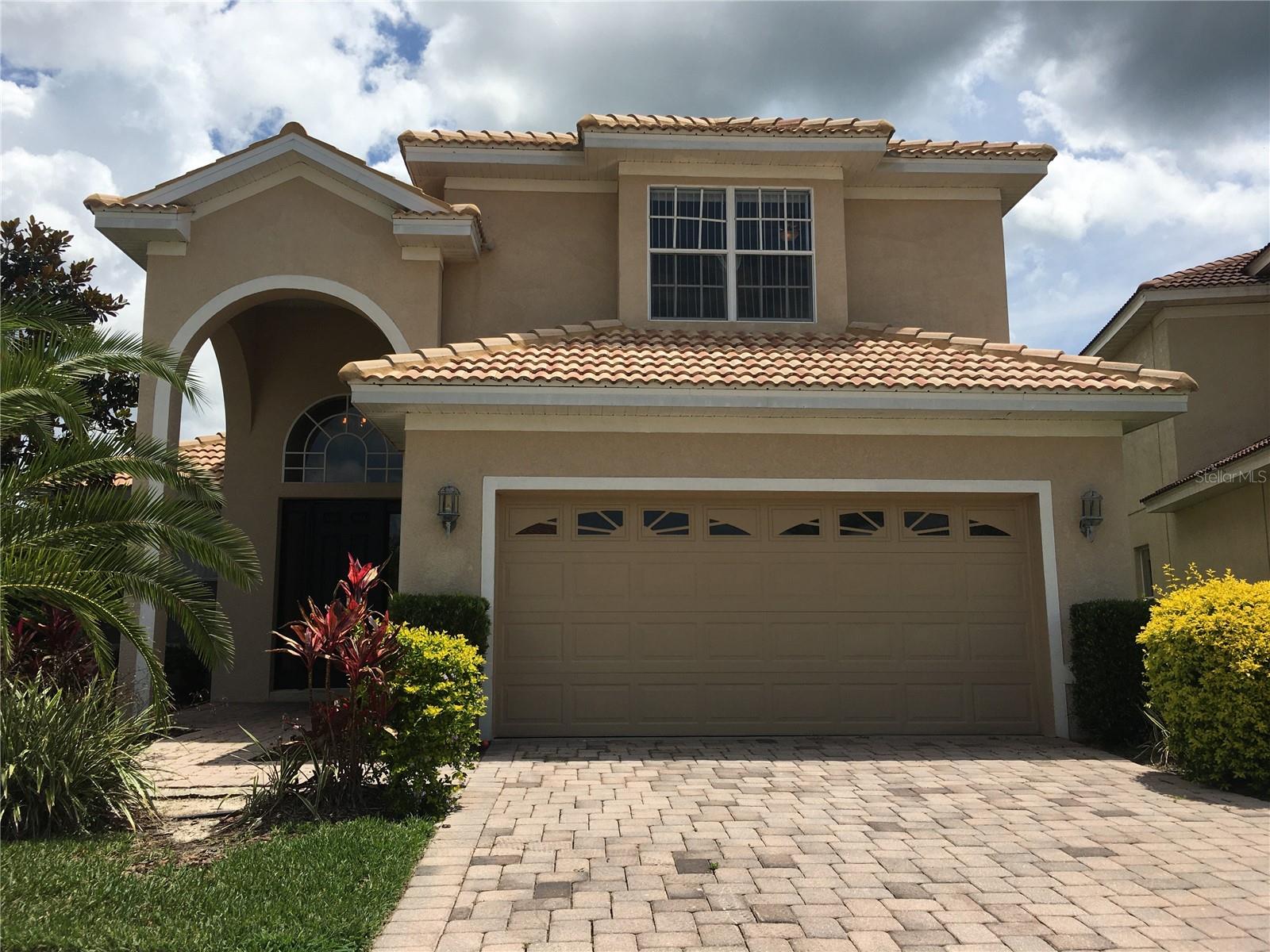 18047 Java Isle Dr, Tampa