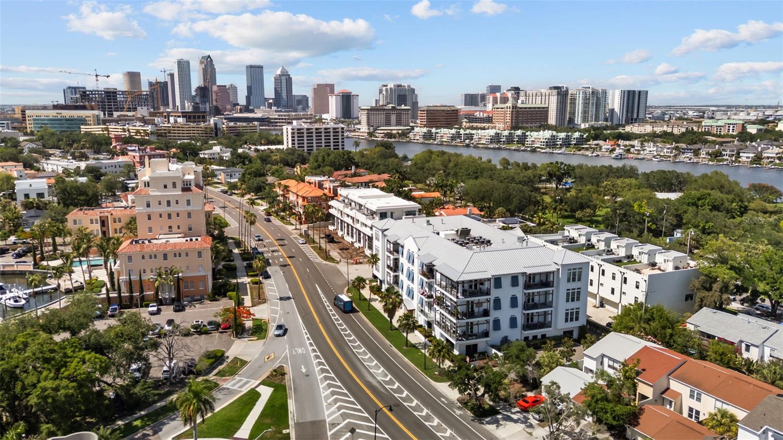 91 Davis Blvd #204, Tampa