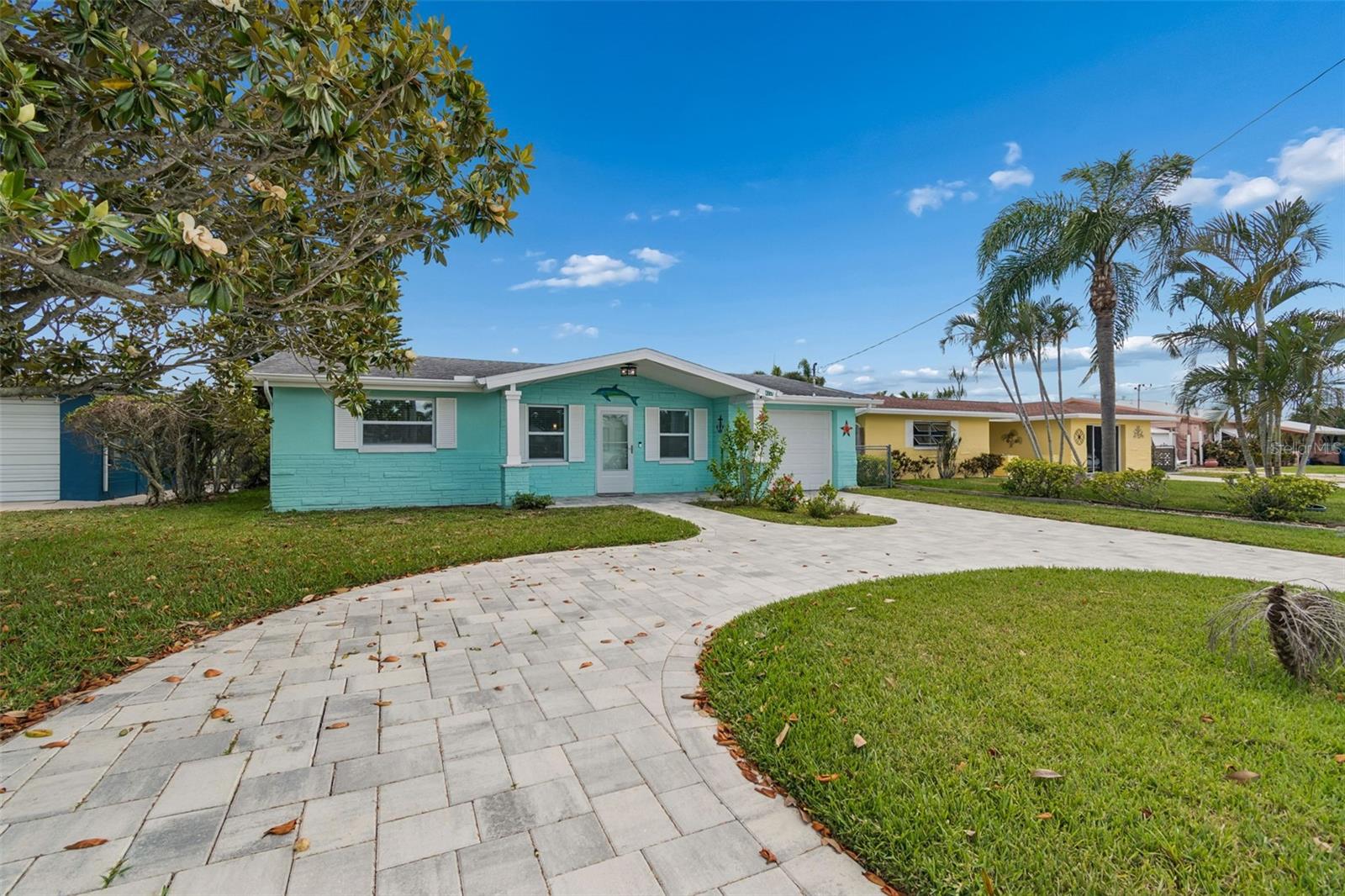 4234 Floramar Ter, New Port Richey
