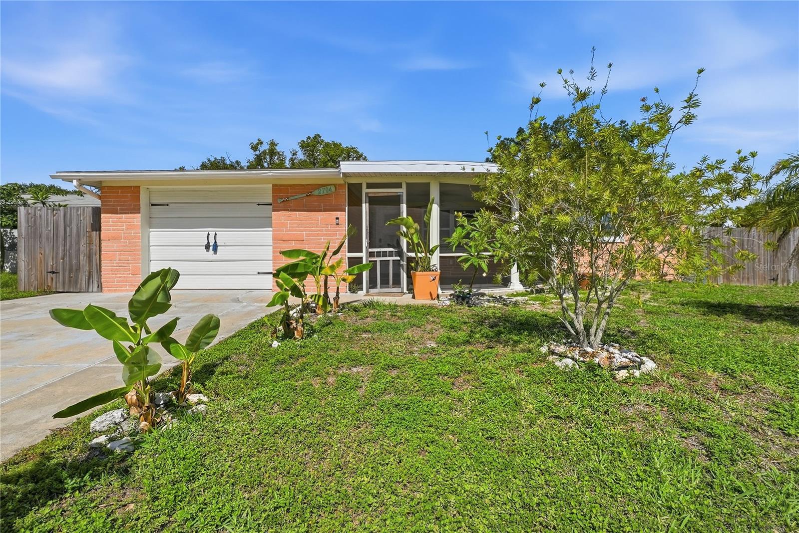 2704 Lawn Pl, Holiday
