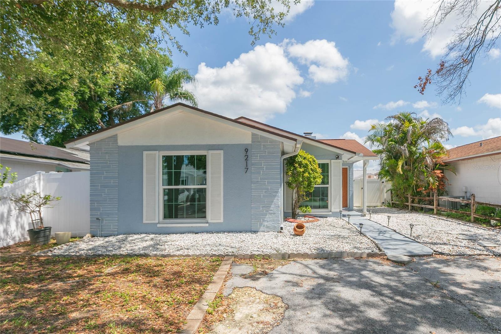 9217 Spy Glass Ct, Tampa