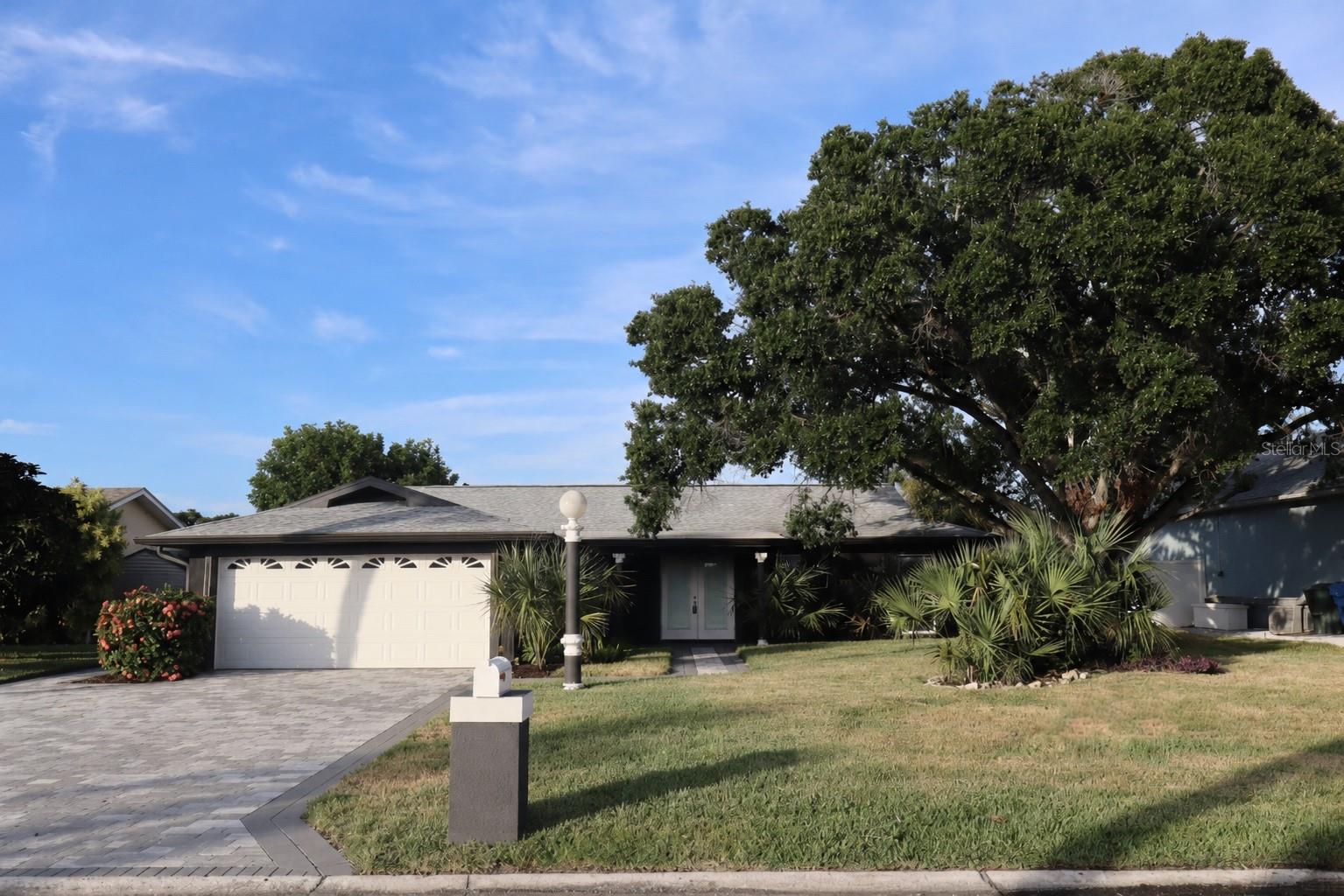 1019 Spindle Palm Way, Apollo Beach
