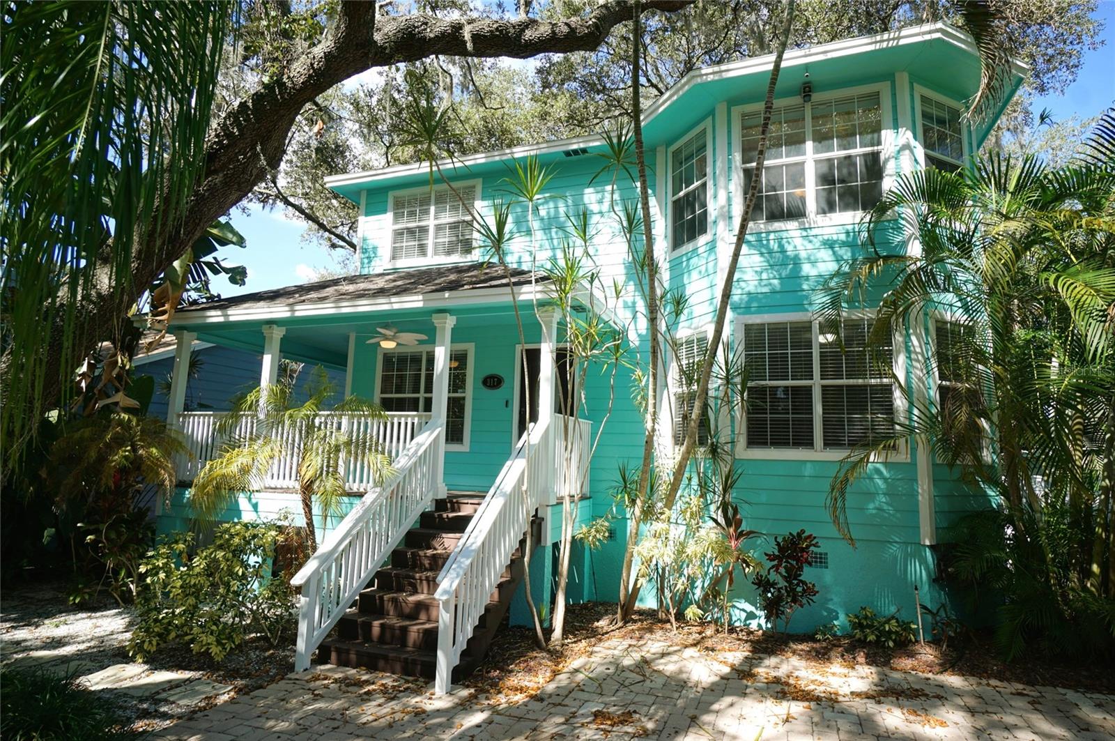 317 W Hanlon St, Tampa