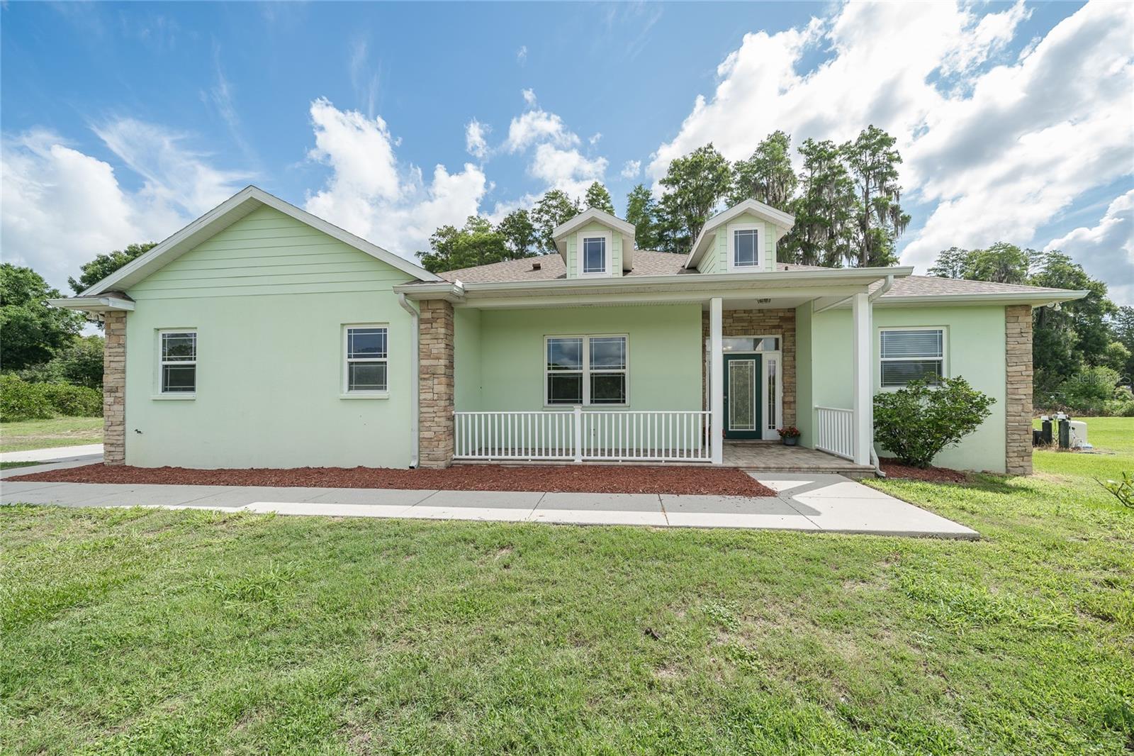 2610 Cabot Rd, Land O Lakes