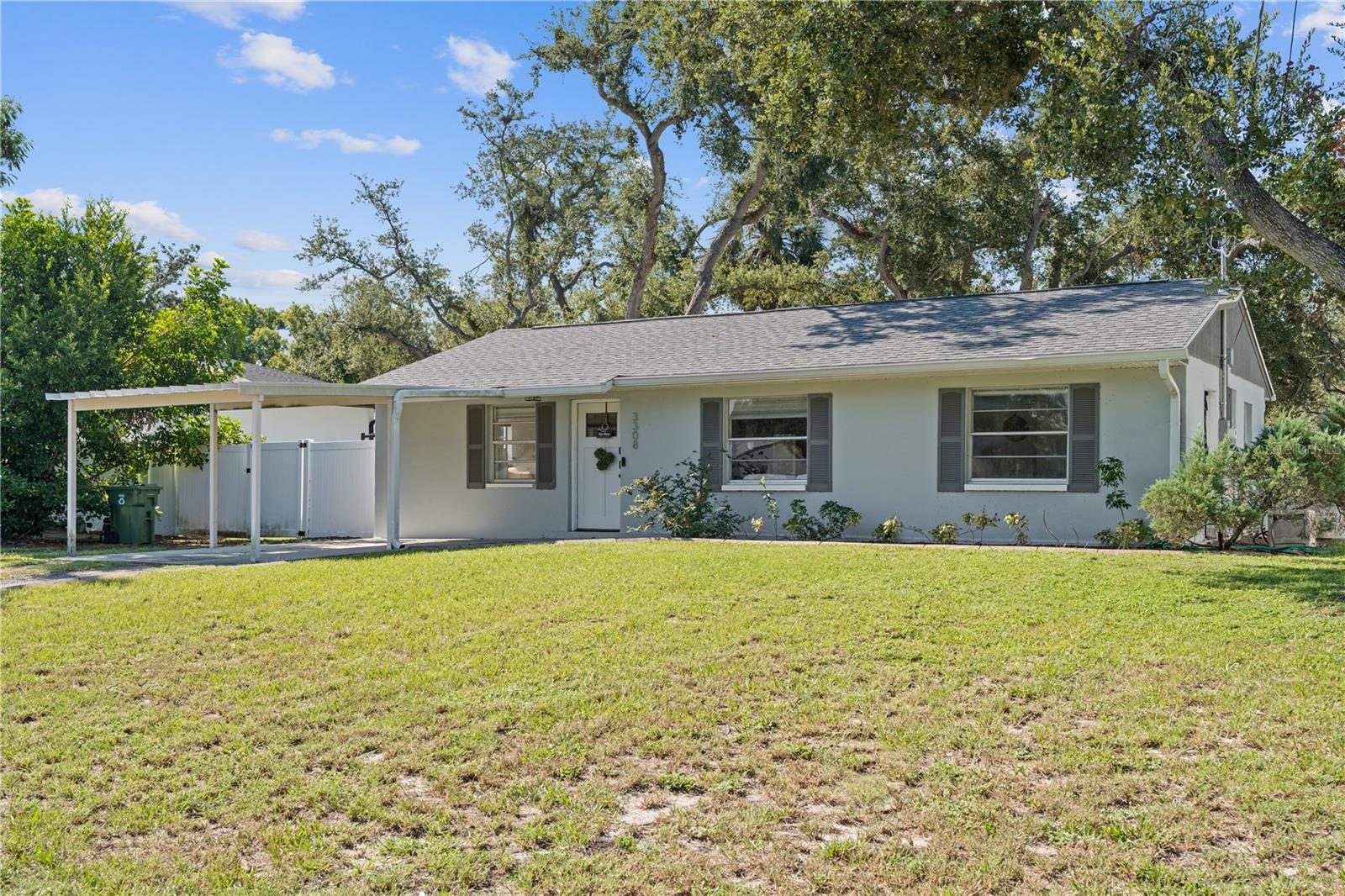 3308 W Van Buren Dr, Tampa