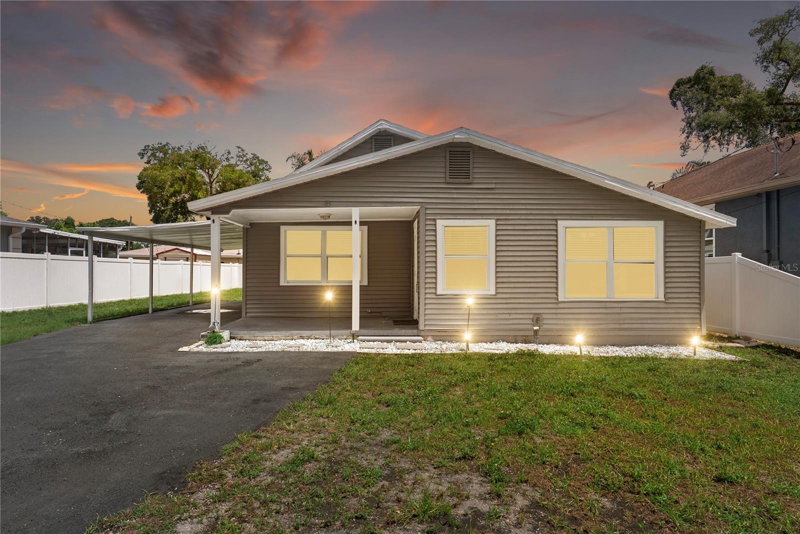 1804 E Idlewild Ave, Tampa