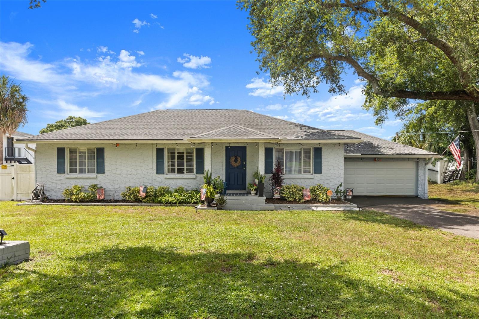 920 Alicia Ave, Tampa