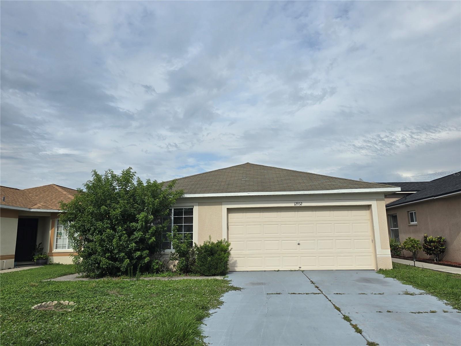 12932 Fieldmoor Ct, Riverview