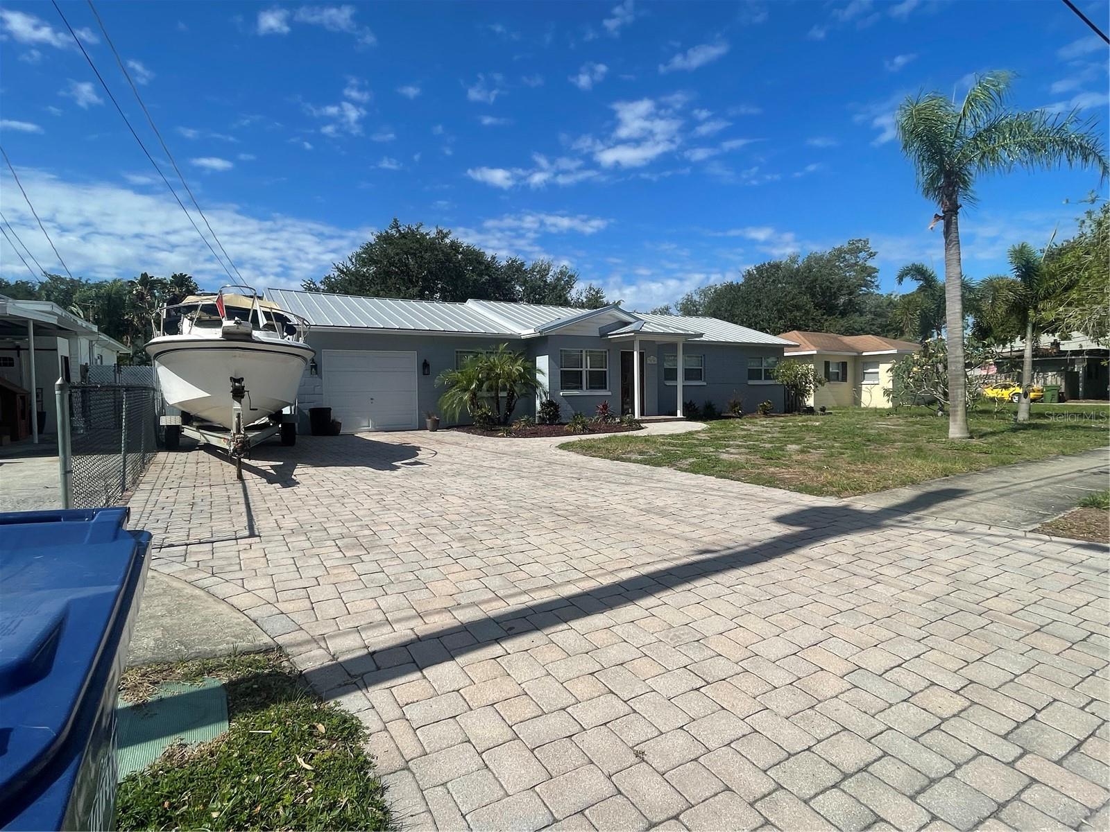 3030 W Helen Ave, Tampa