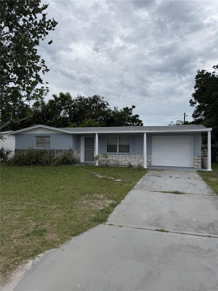 7300 Country Club Dr, Hudson