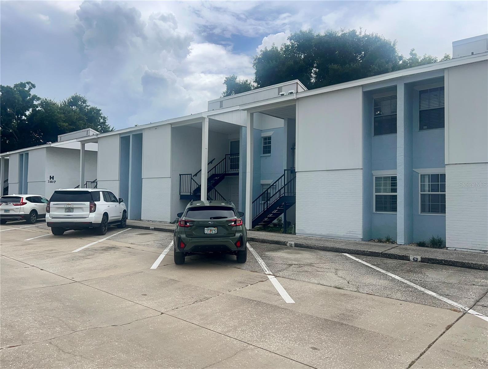 3819 N Oak Dr #i42, Tampa