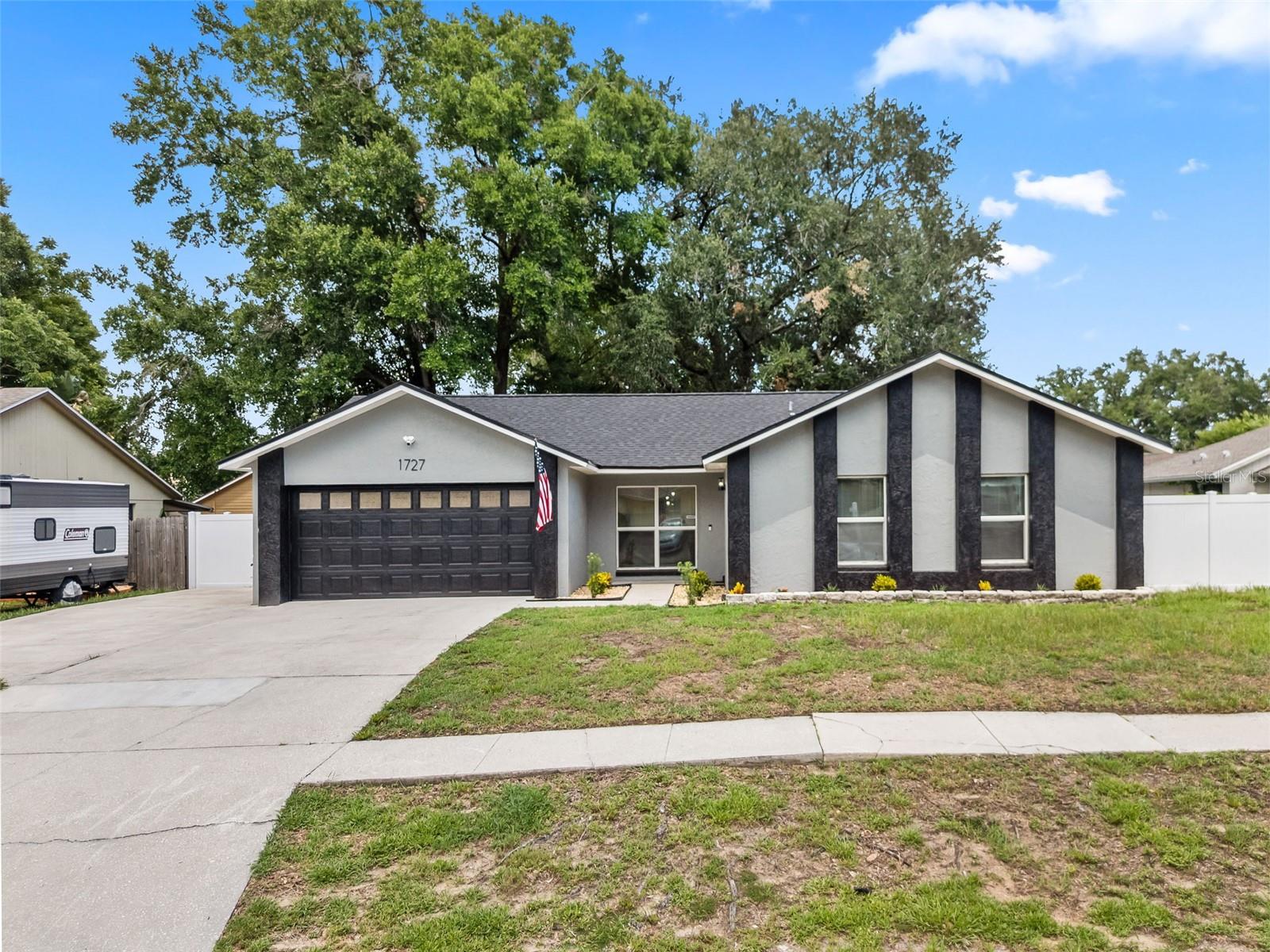 1727 Tallowtree Cir, Valrico