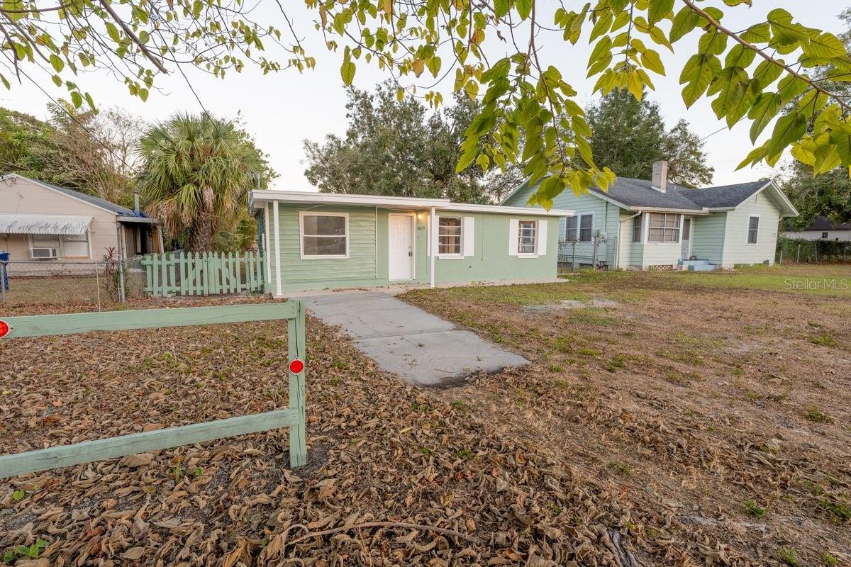 8623 N Willow Ave, Tampa
