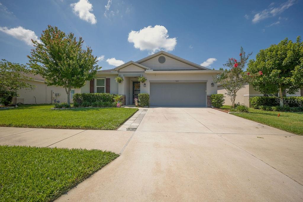 9225 Freedom Hill Dr, Seffner