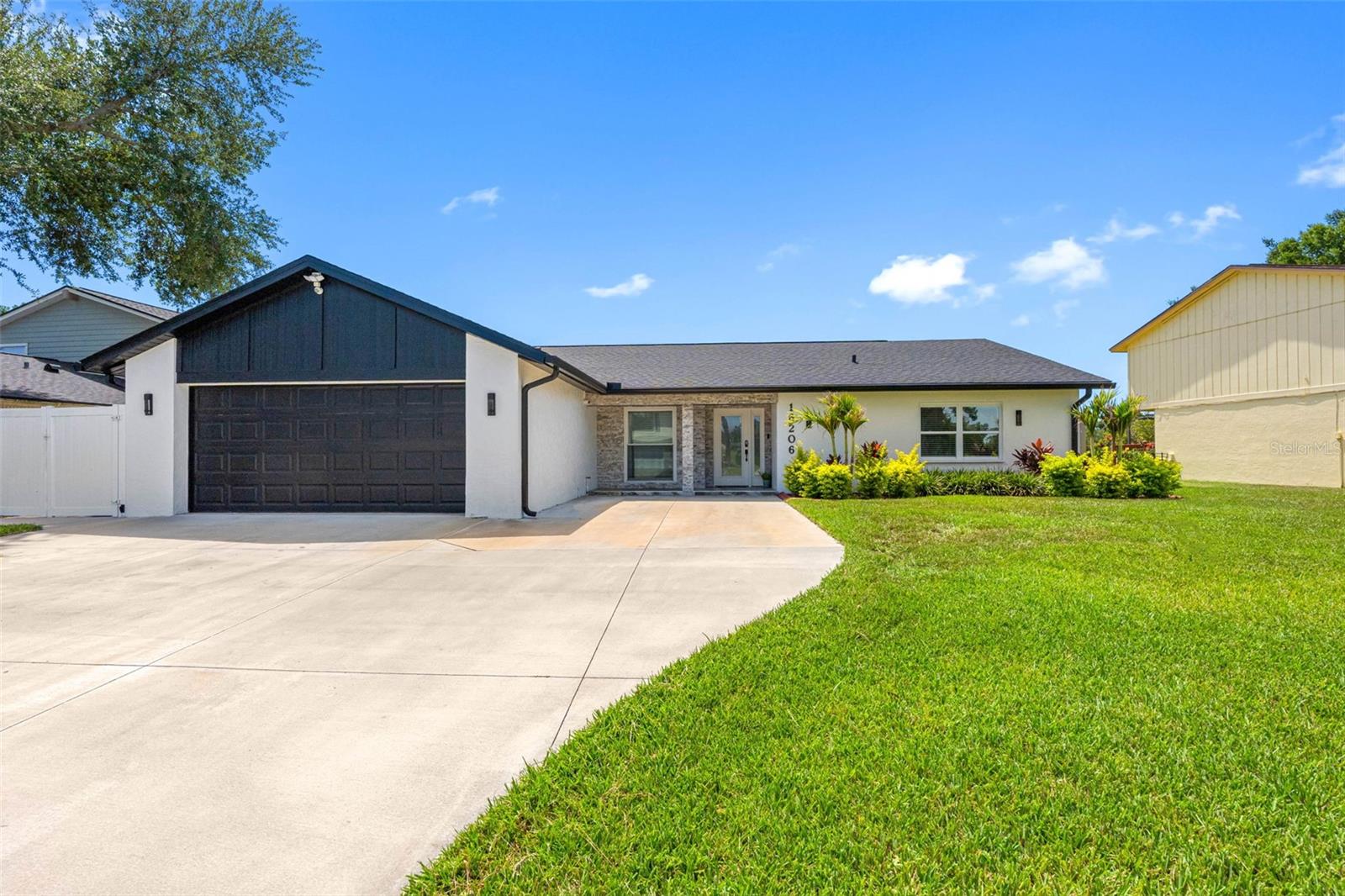 16206 W Course Dr, Tampa
