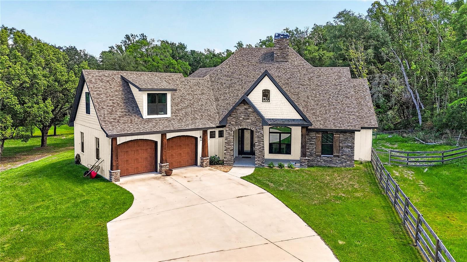 17265 Meadow Bluff Vw, Dade City