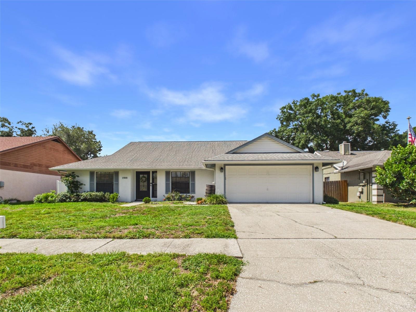 15018 Redcliff Dr, Tampa