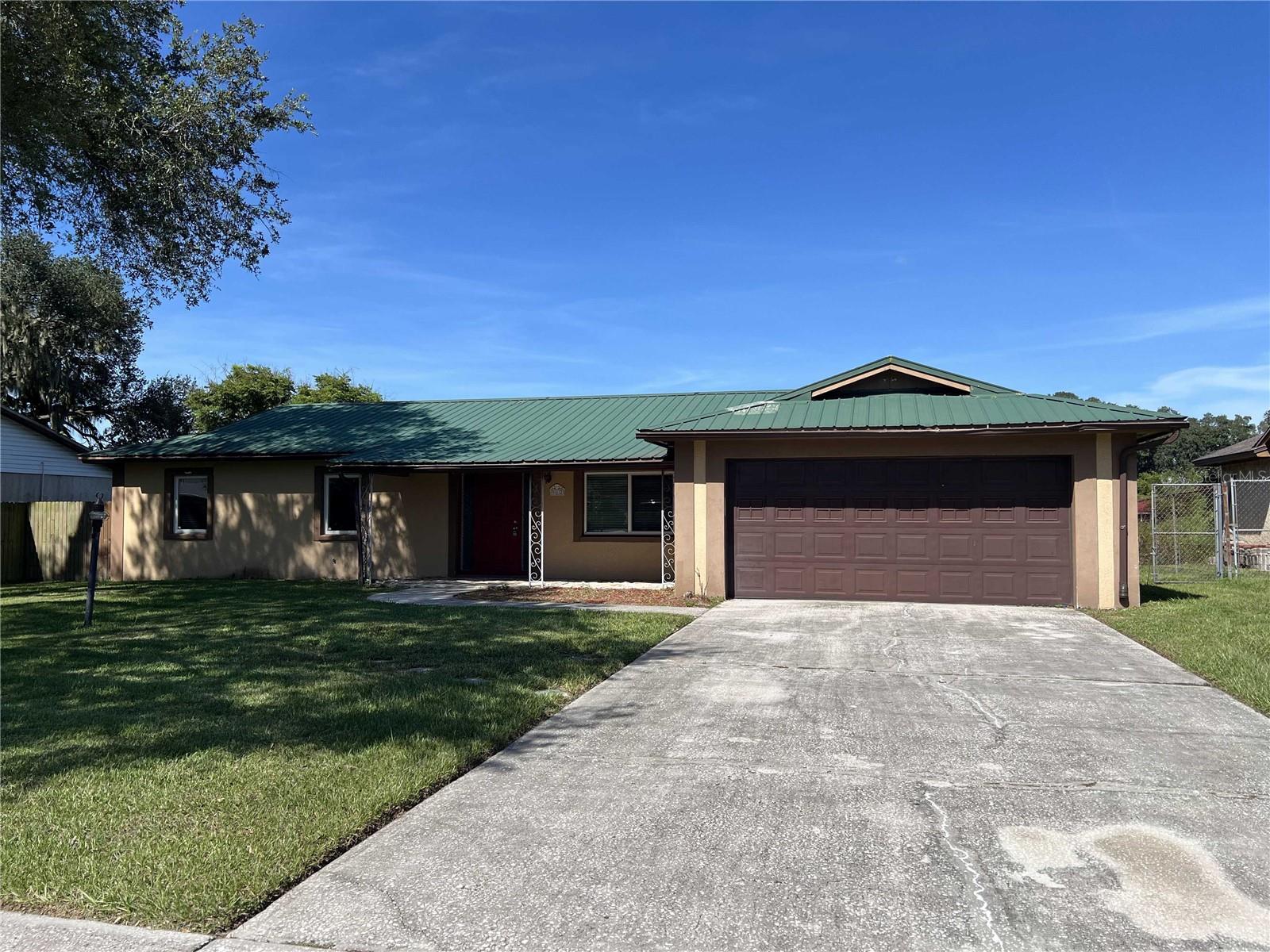 912 Shangri La Dr, Seffner