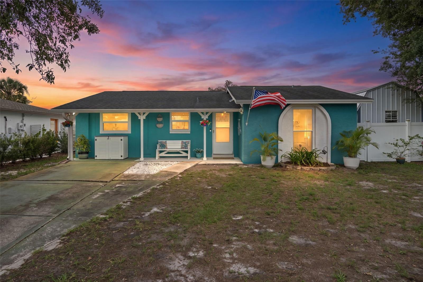 7906 Woodvine Cir, Tampa