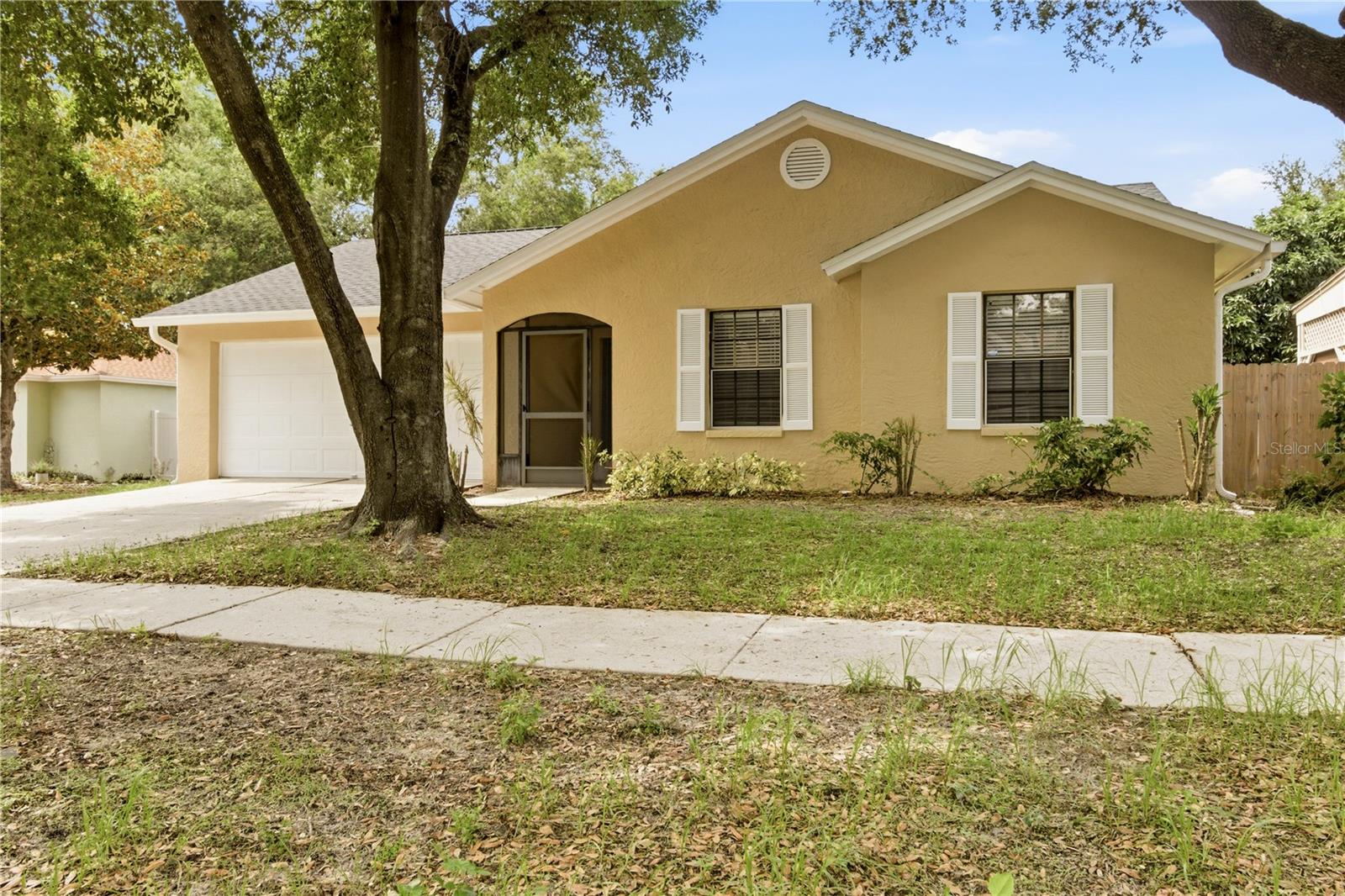 929 Sandywood Dr, Brandon