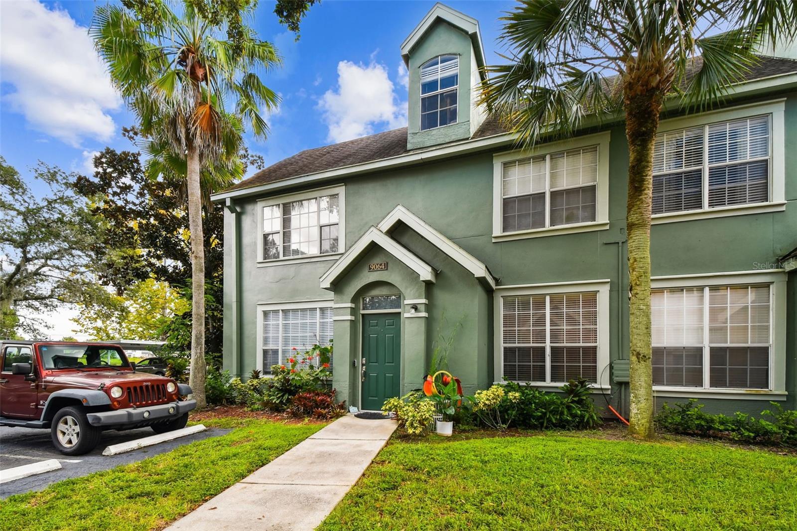 9064 Lake Chase Island Way, Tampa