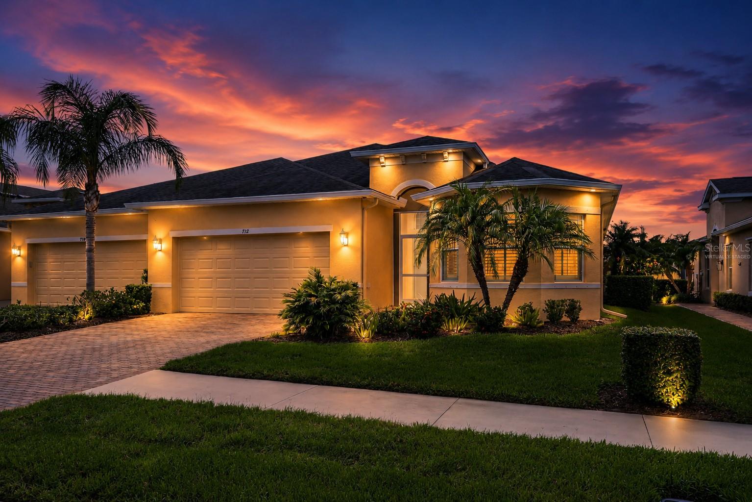 712 Chipper Dr, Sun City Center