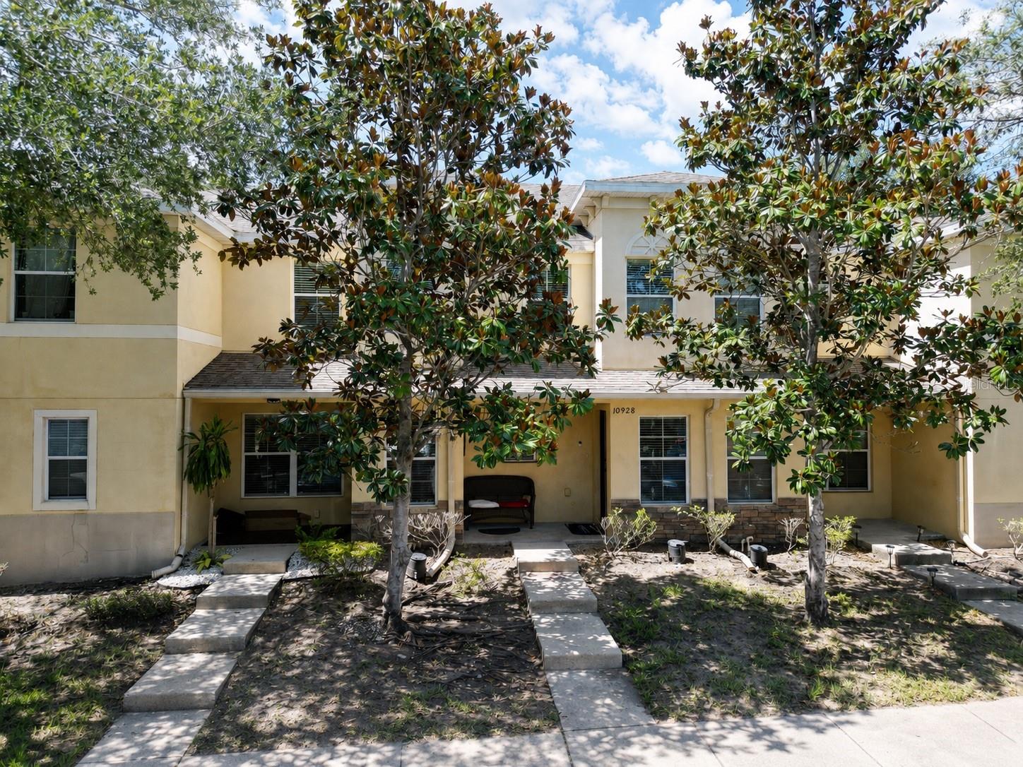 10928 Keys Gate Dr, Riverview