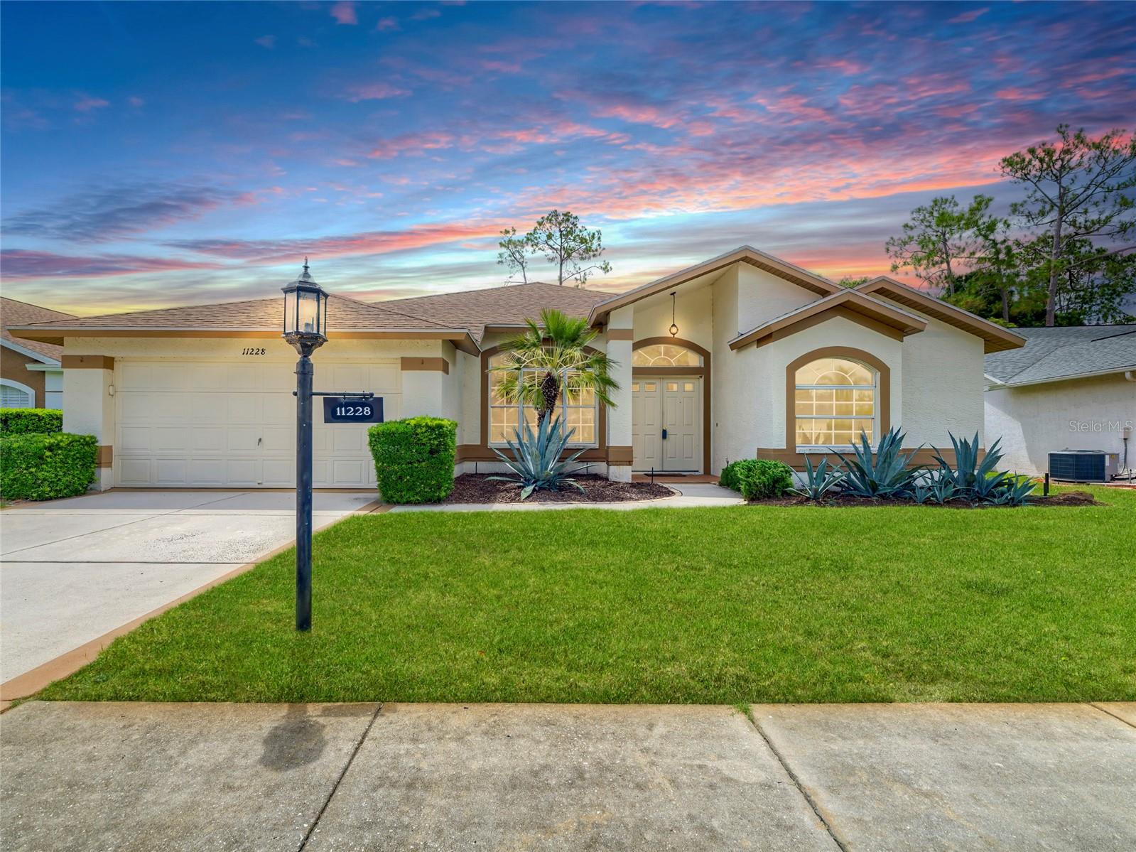 11228 Windrush Cir, Hudson