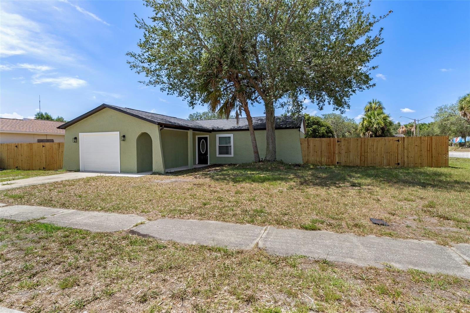 12036 Country Cove Ave, Hudson