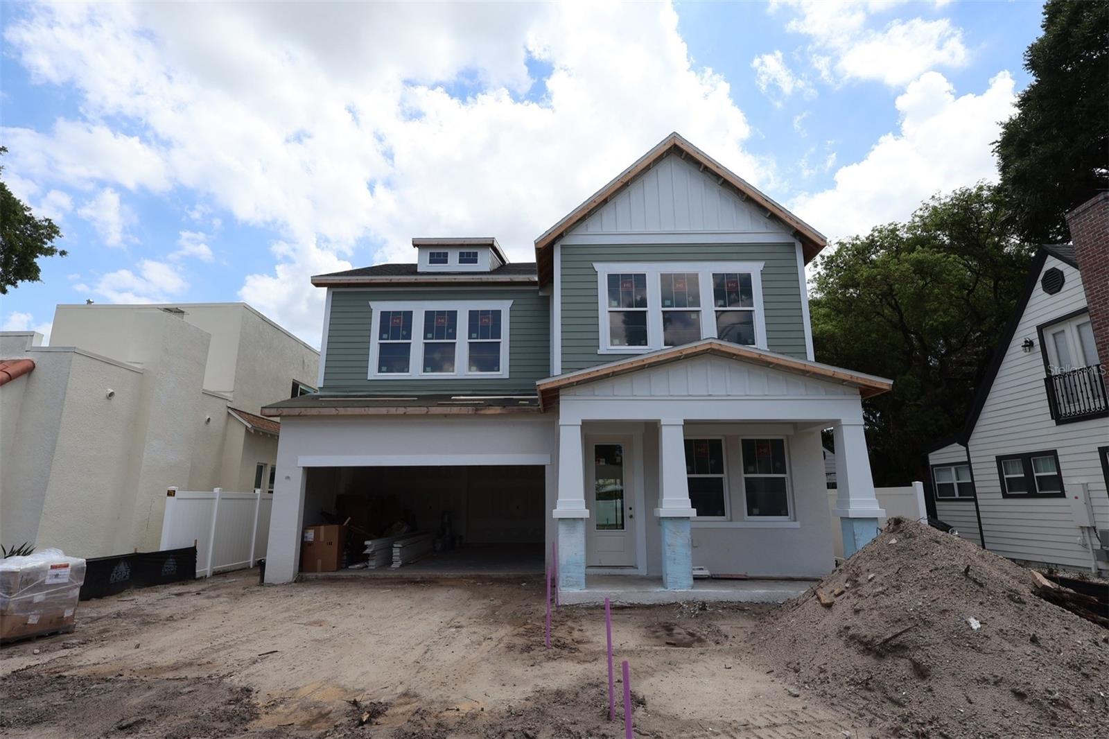 1002 W Charter St, Tampa