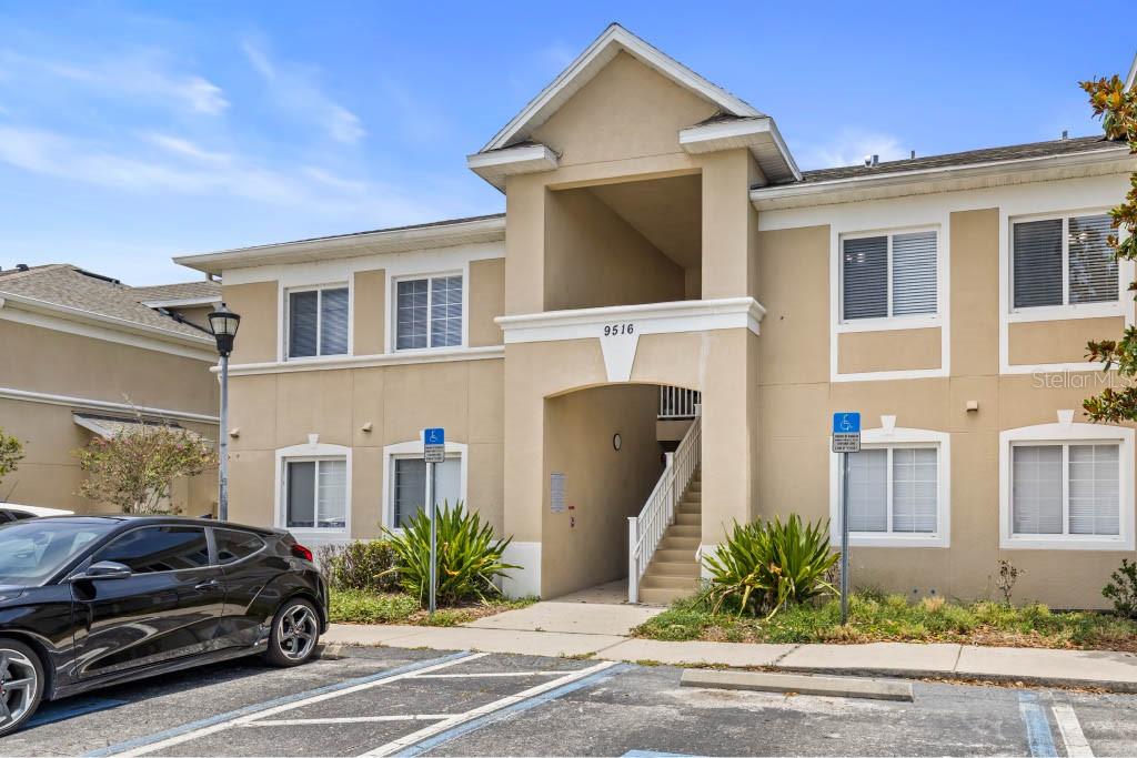 9516 Newdale Way #202, Riverview