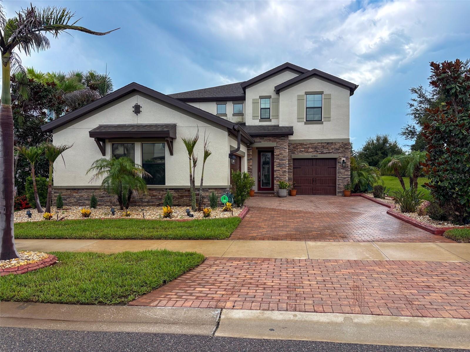 12860 Satin Lily Dr, Riverview
