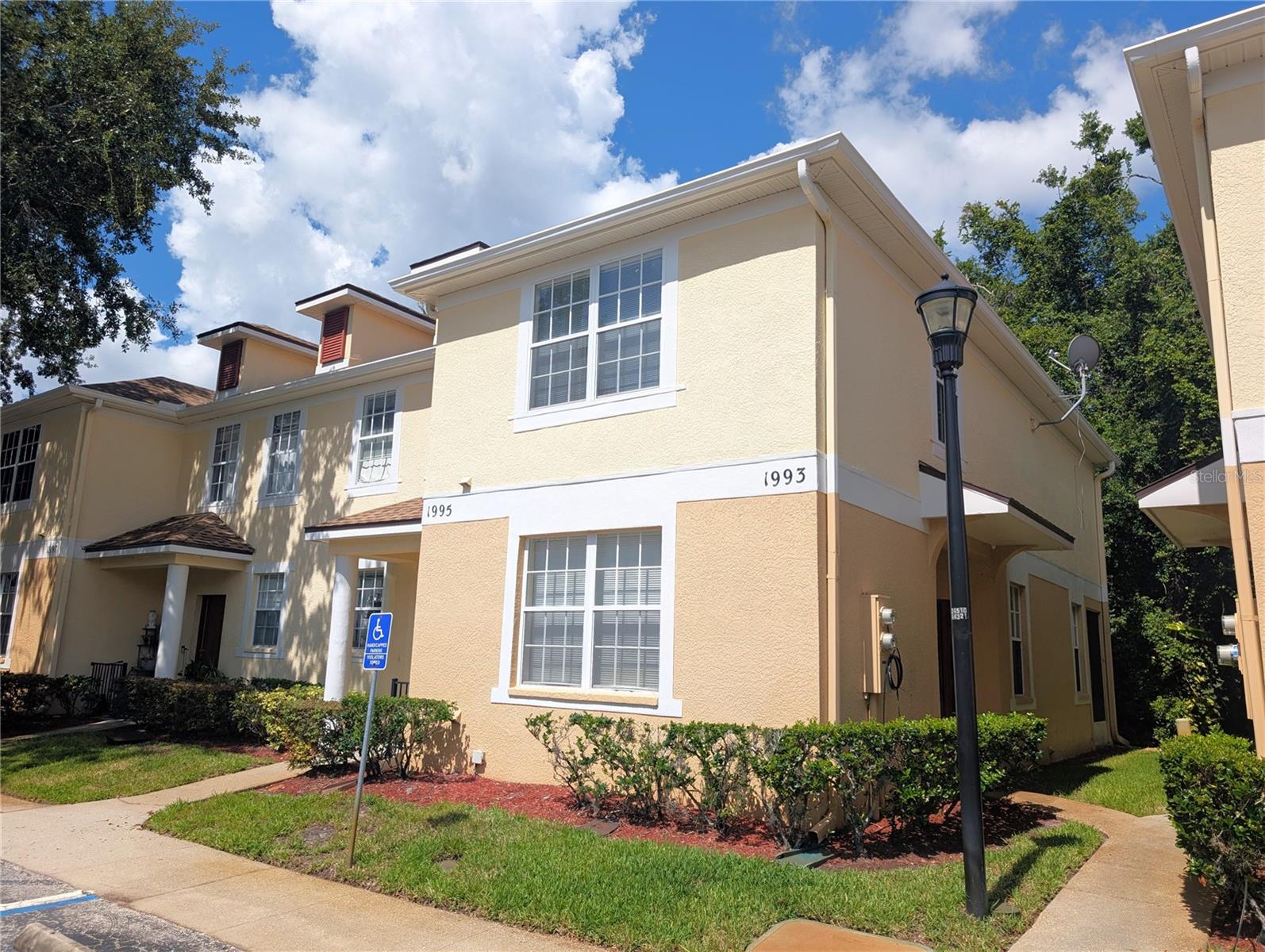 1993 Fiesta Ridge Ct, Tampa