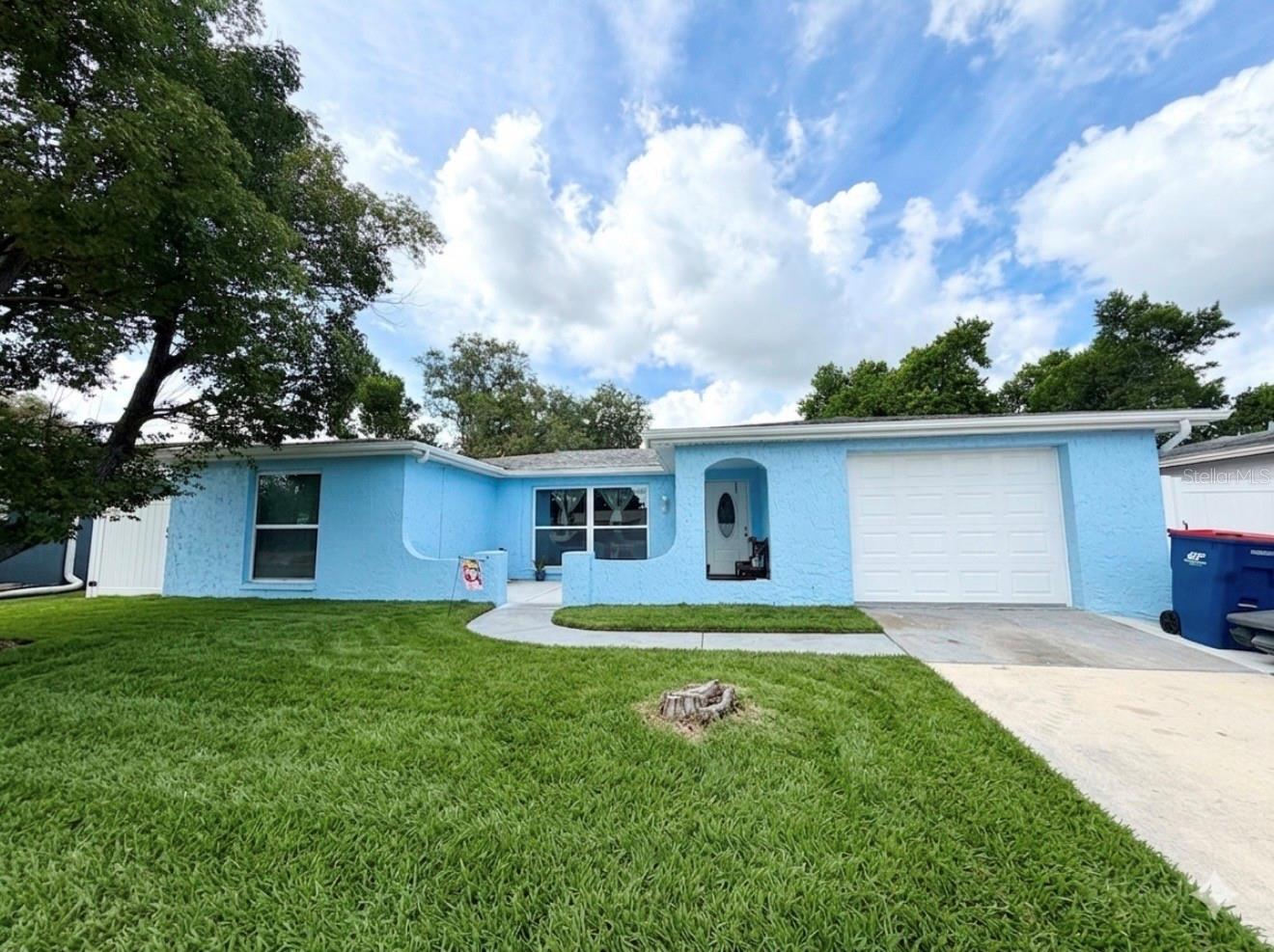 7040 Fox Hollow Dr, Port Richey