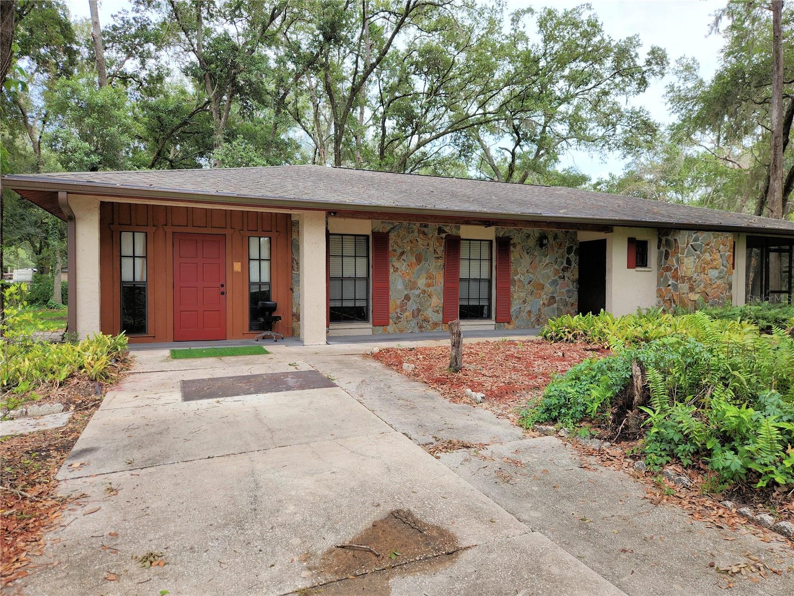 11318 Brightwood Dr, Seffner