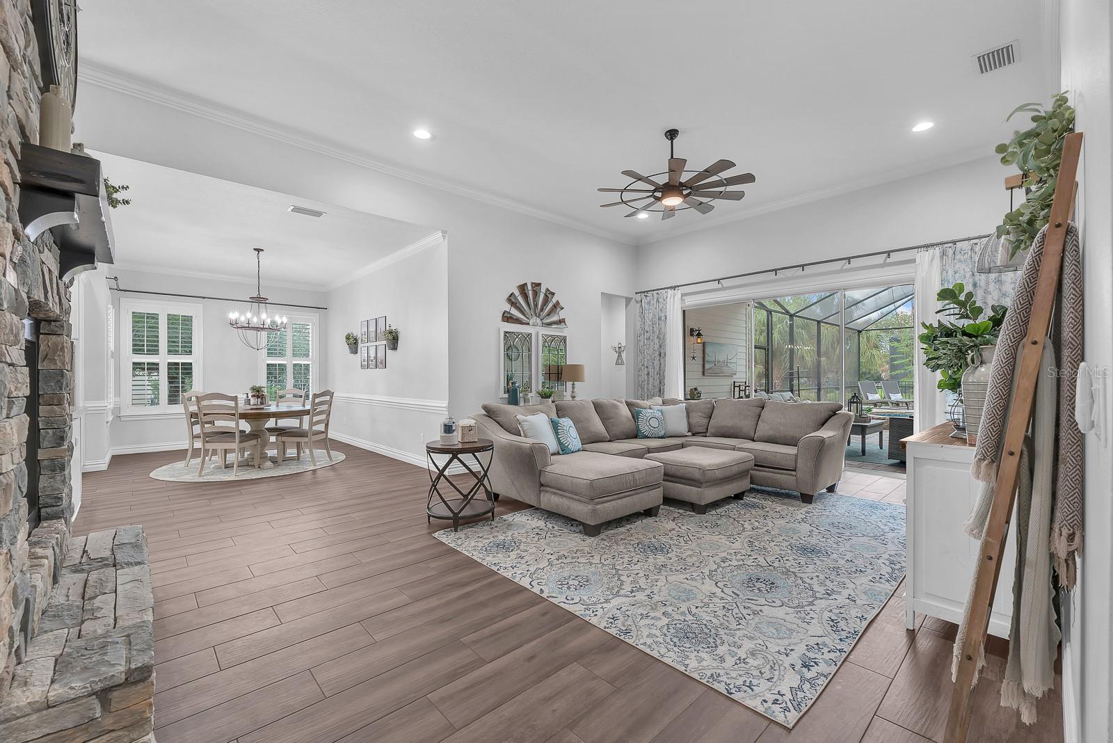 5202 ALAFIA FALLS DR
