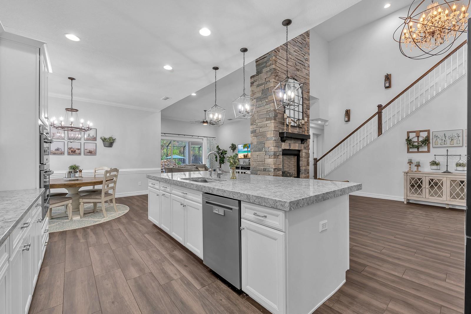 5202 ALAFIA FALLS DR