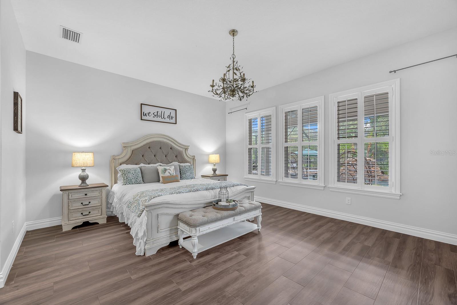 5202 ALAFIA FALLS DR