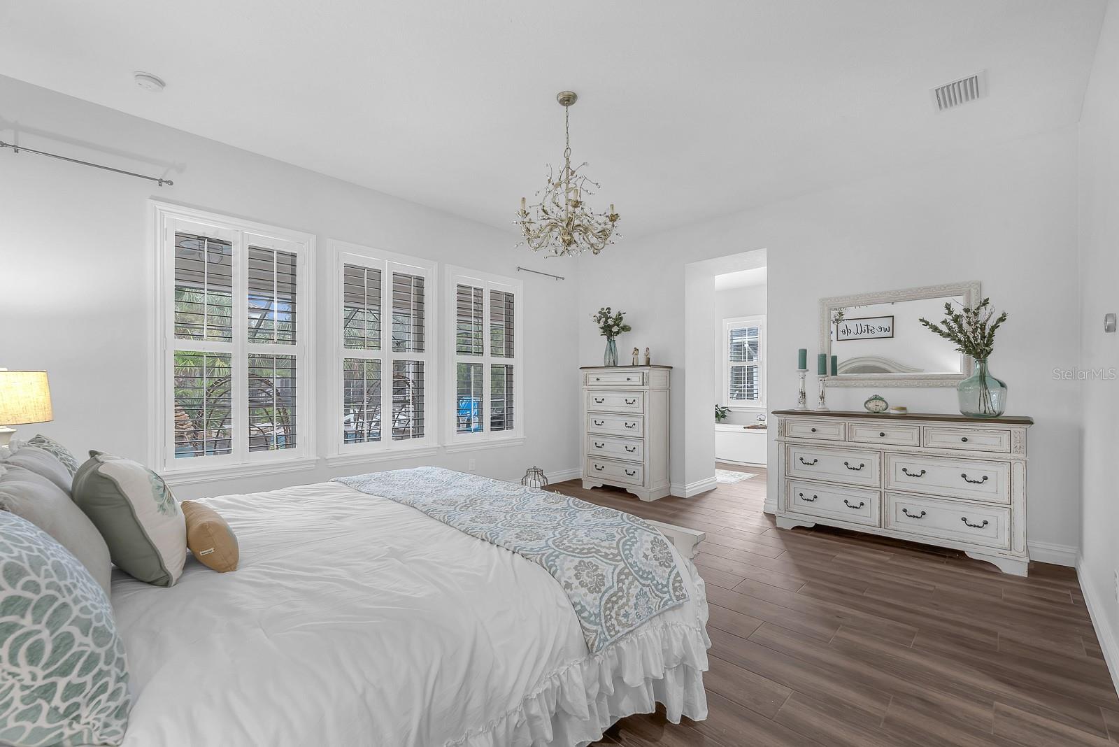 5202 ALAFIA FALLS DR