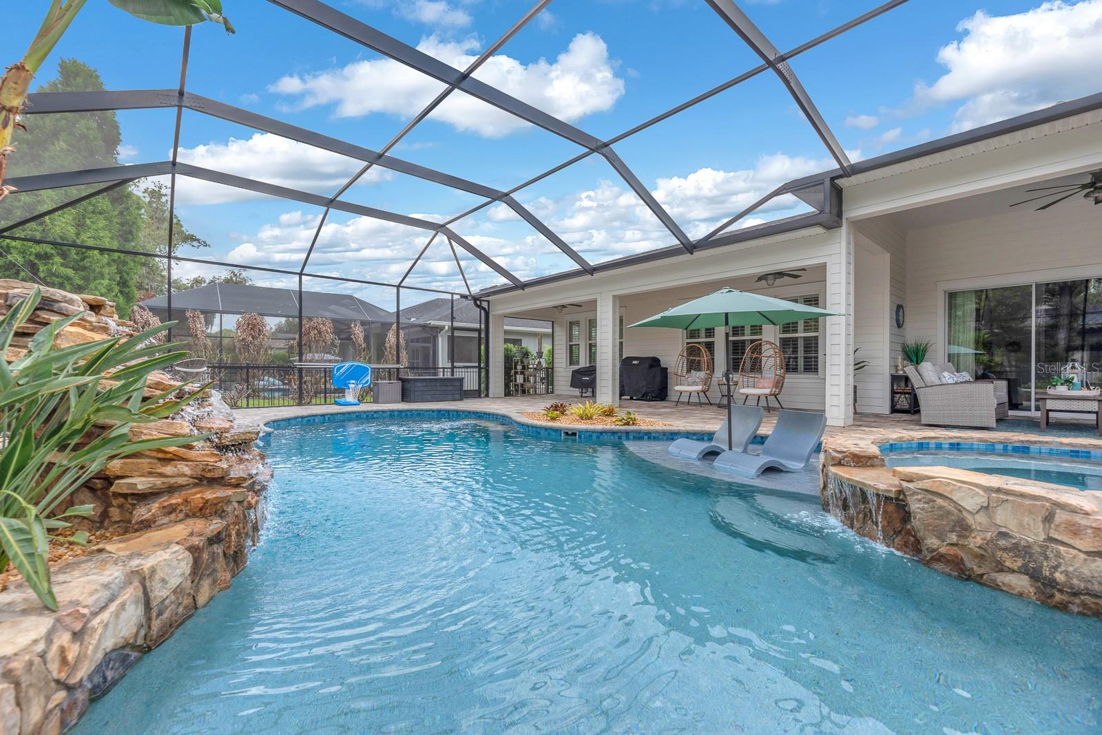 5202 ALAFIA FALLS DR