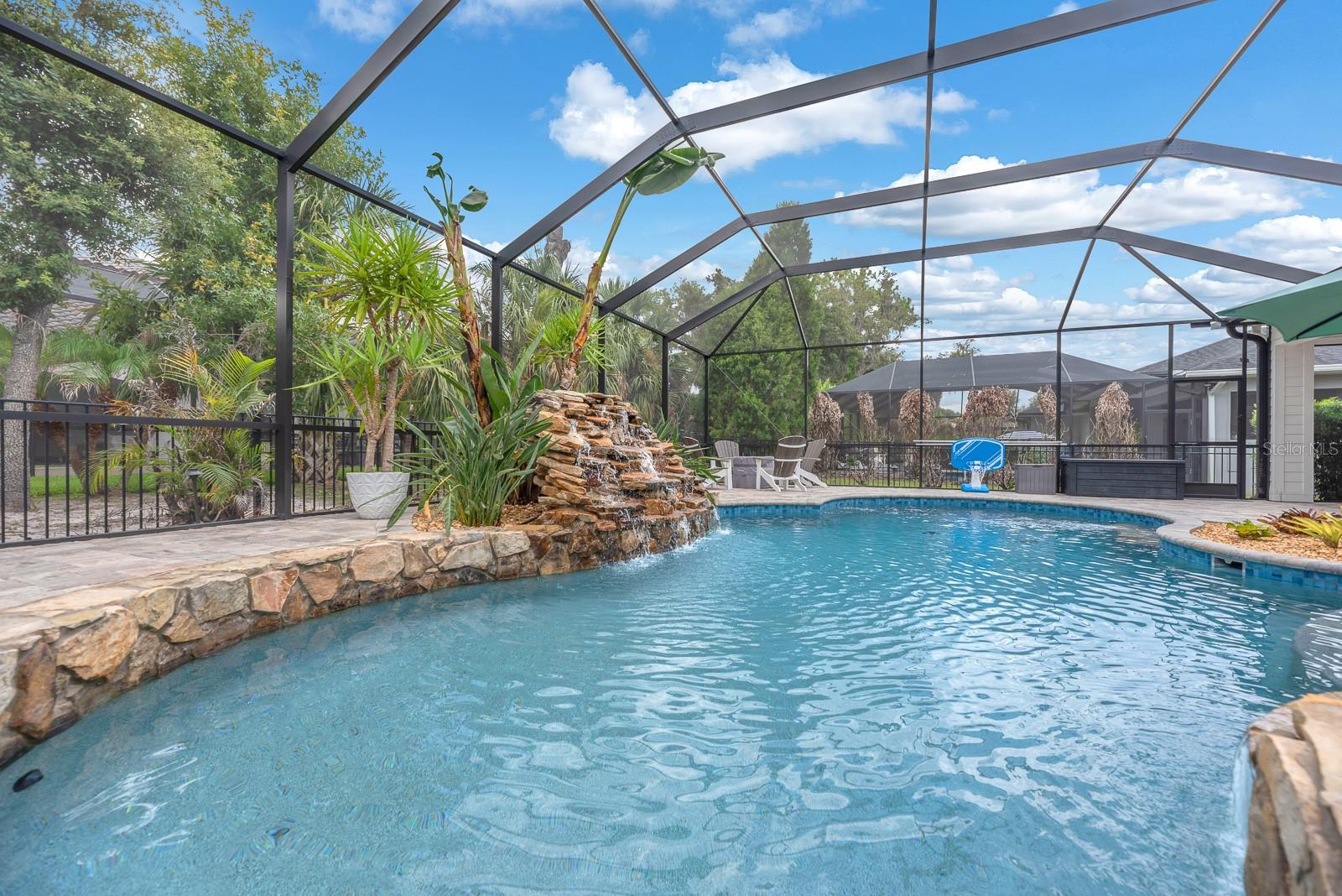 5202 ALAFIA FALLS DR